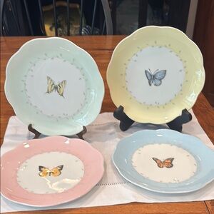 Lenox Butterfly Meadow® 4-piece Dessert
Plate Set